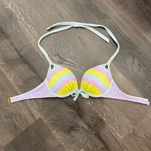 Victoria’s Secret bikini top